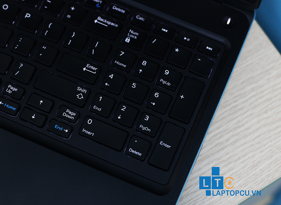 DELL PRECISION 7510 | Core i7 6820HQ |  8GB  | Quadro M1000M | SSD 256GB | 15,6inch FHD