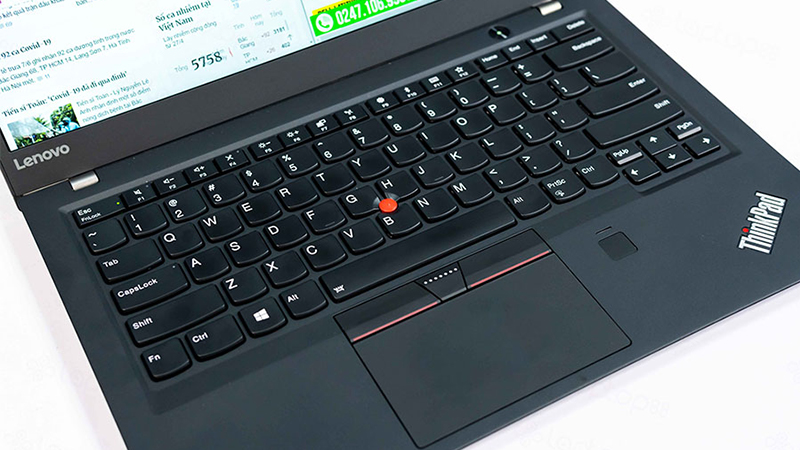 Lenovo ThinkPad X1 Carbon Gen5 |Core I5 6300 | Ram 8GB  | SSD 256 GB | intel HD Graphics | 14inch FHD