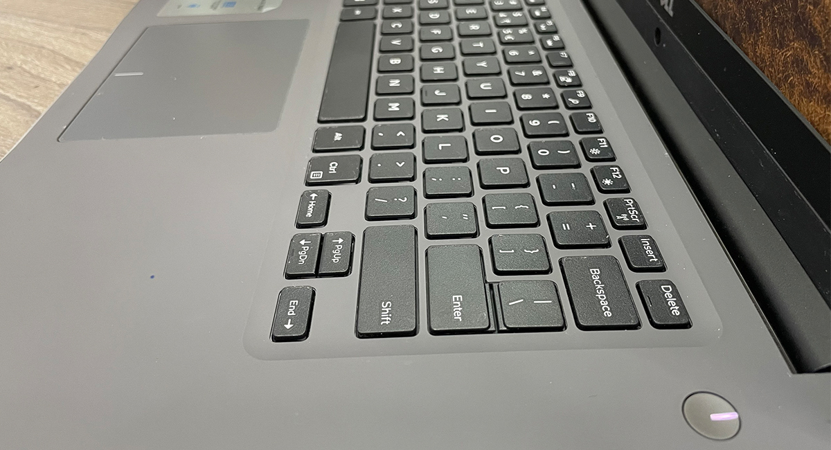 DELL Inspiron 7560 | Intel Core i5 7200U | 8GB | SSD 256GB | NVIDIA 940MX | 15,6 inch FHD